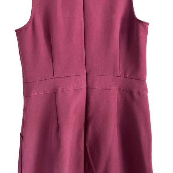 Banana Republic | Burgundy‎ Button Accent Pocket Sheath Dress | Size 6 - Women's - Picture 8 of 9